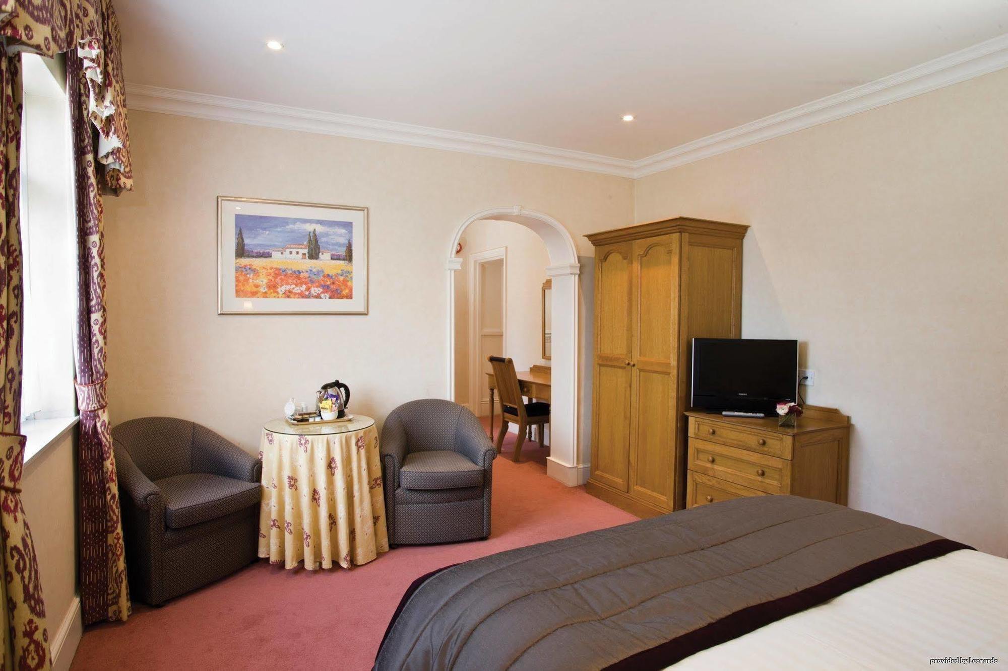The Birch Hotel Haywards Heath Zimmer foto